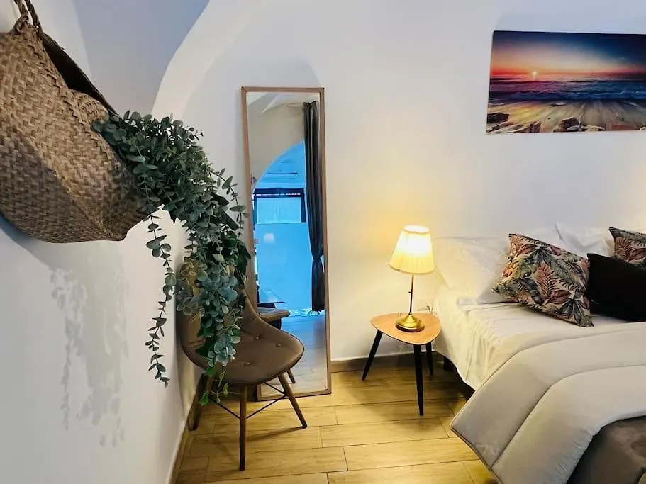 Apartment Lucrezia'S Home Catania Italy