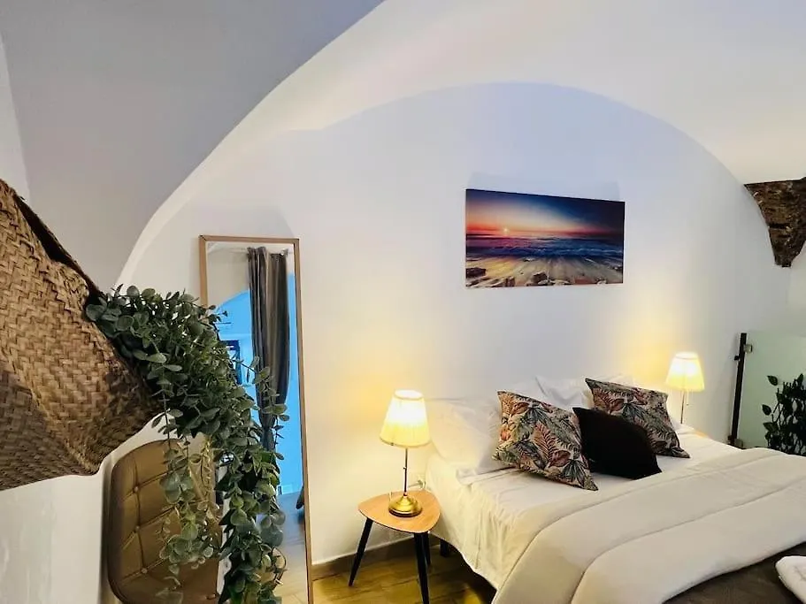 Lucrezia'S Home Catania